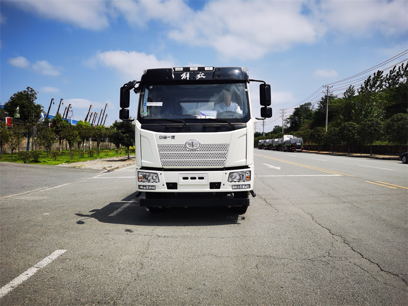 國六解放J6 灑水車(可選大小平臺(tái))