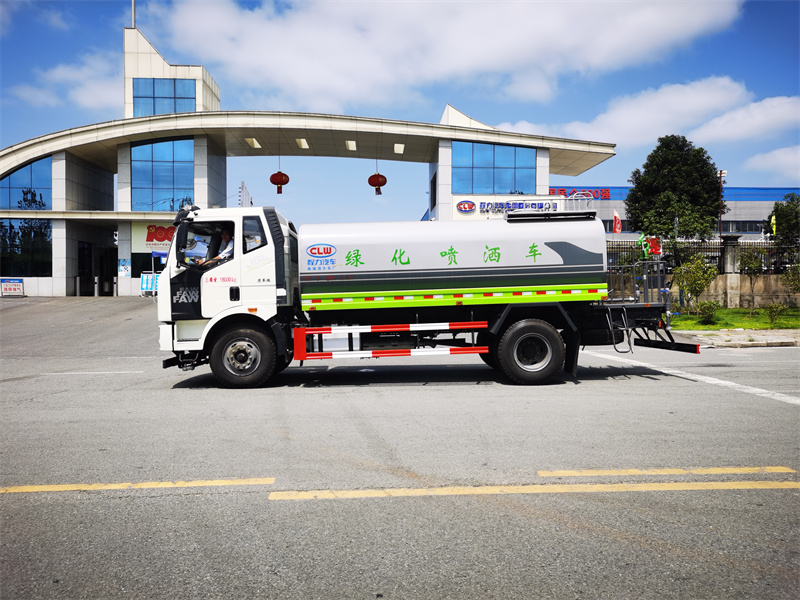 國六解放J6 灑水車(可選大小平臺(tái))