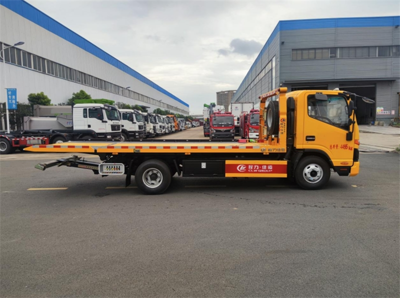 江淮A8重載藍(lán)牌一拖二清障車(chē)